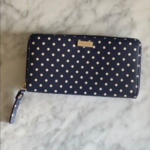 Kate Spade Lacey Wallet (Navy Polka Dot)